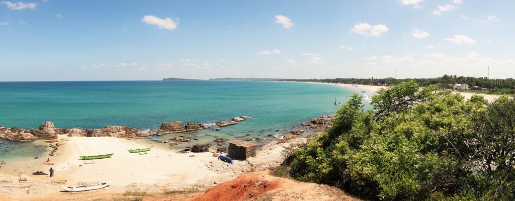 Little White House Hotel Trincomalee Buitenkant foto